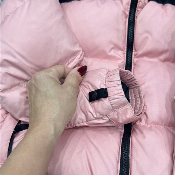The North Face nuptse 700 Black and Pink Puffer Jacket for woman - Picture 8 of 10